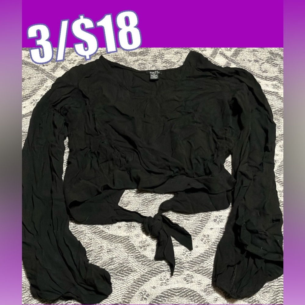 🖤rue 21 croptop🖤